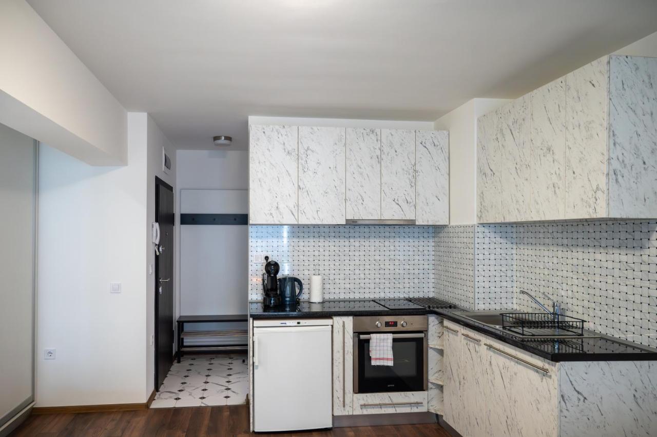 Bright Studio In The City Center Sofia Exterior photo
